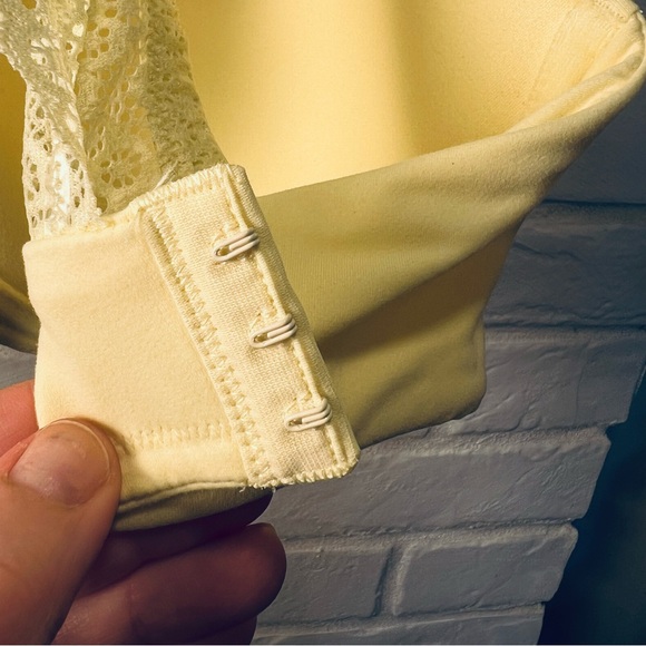 NWT Soma Embraceable Geo Lace
Racerback Lined Bra 34 DDD Lemonade Yellow #0360 - Picture 9 of 14